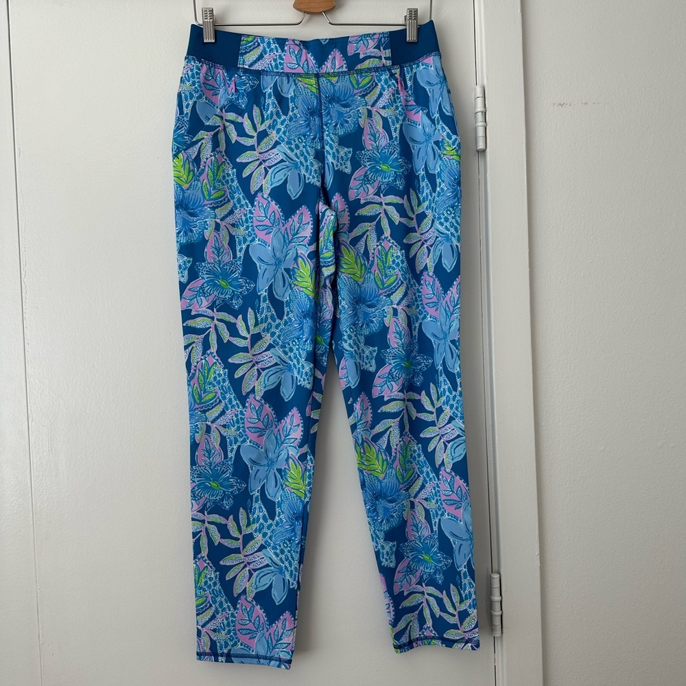 NWOT Lilly Pulitzer 28” Luxletic Run Around Pants in Macaw Blue Tall Me About It